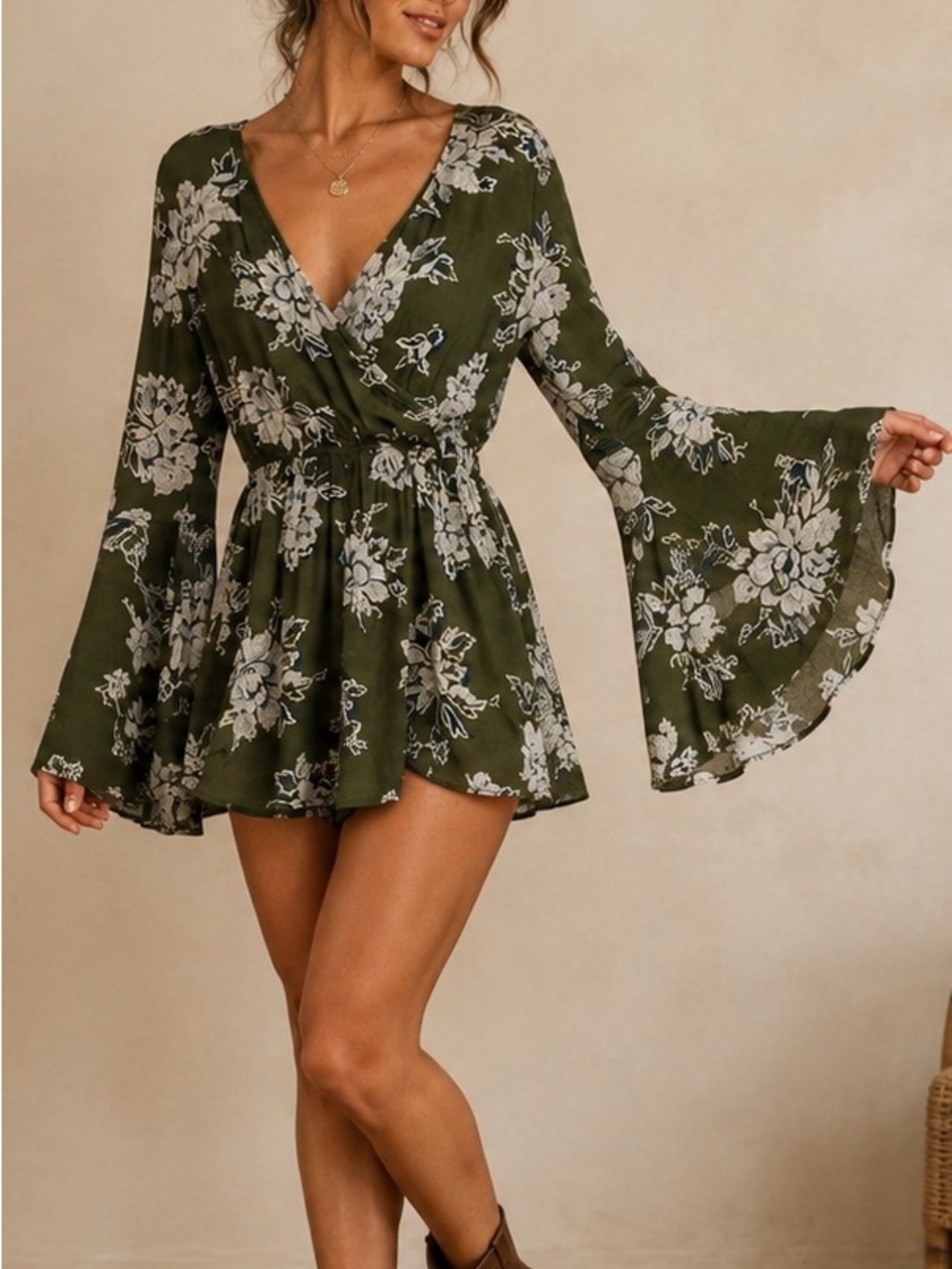 ABERCROMBIE & FITCH Floral Bell Sleeve Romper Boho 70s Festival Olive Green